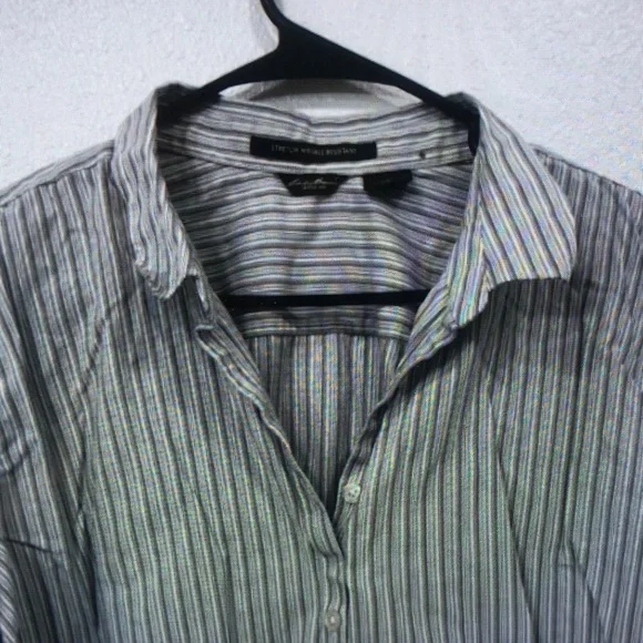 Men's Casual Striped Button-Up Shirt in Gray - Picture 2 of 9